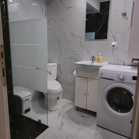 Mila Deluxe Appartement Peraía Buitenkant foto