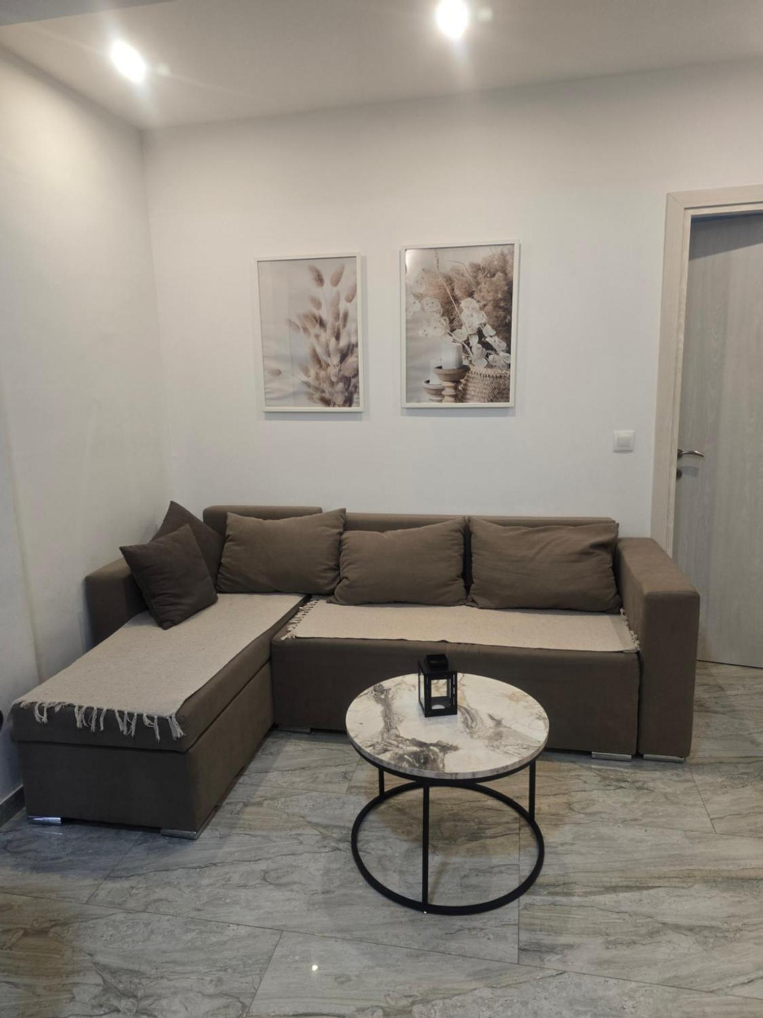 Mila Deluxe * Peraía